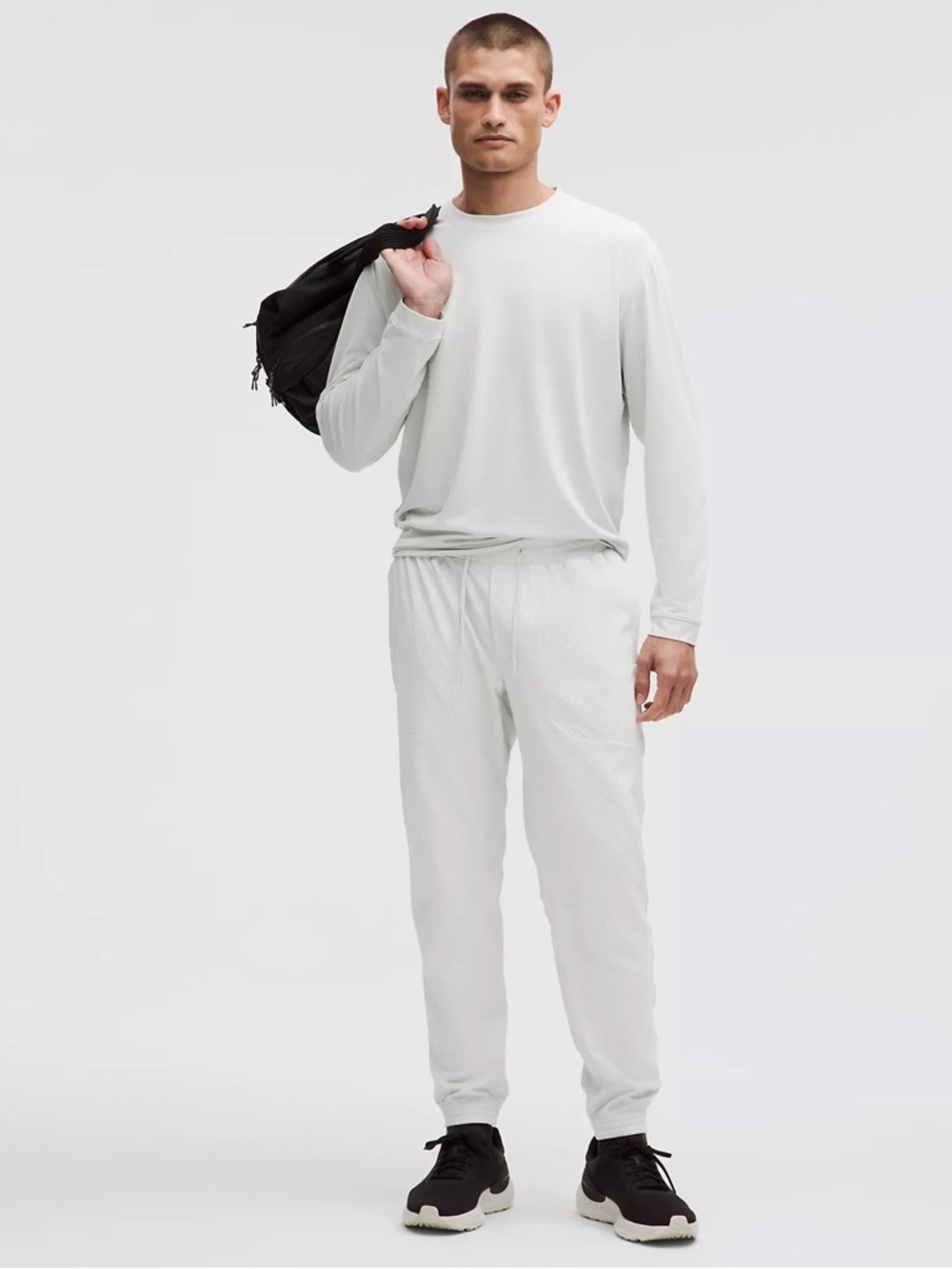 LULULEMON license to train joggers Men- NEW